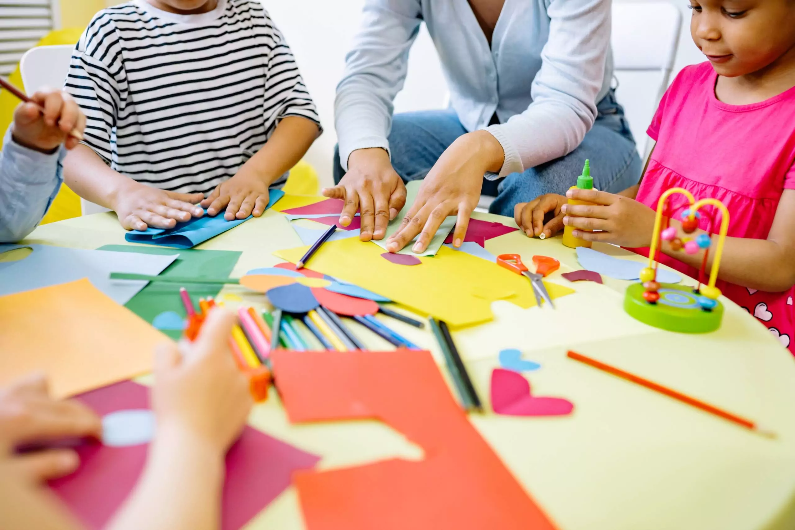 ¿Qué funciones tiene una educadora infantil?