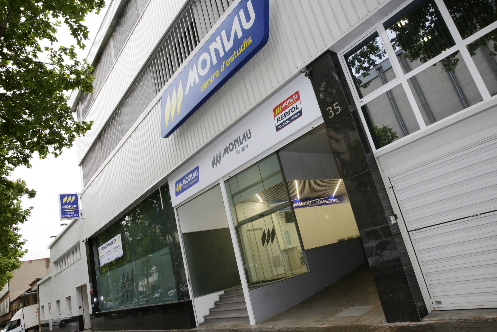 MONLAU CENTRO DE ESTUDIOS