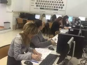 Talleres presenciales del CFGM en Farmacia y Parafarmacia