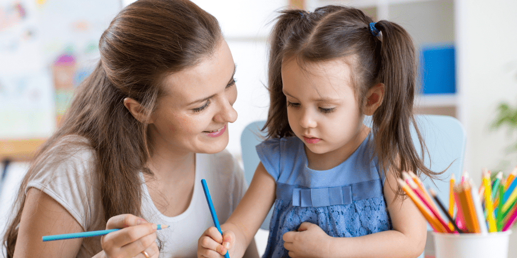 Què hauria d'estudiar per ser professor d'infantil?