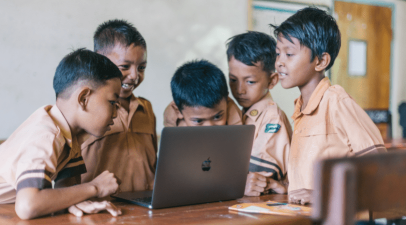 Què són els serveis a la comunitat? | Tipus i exemples